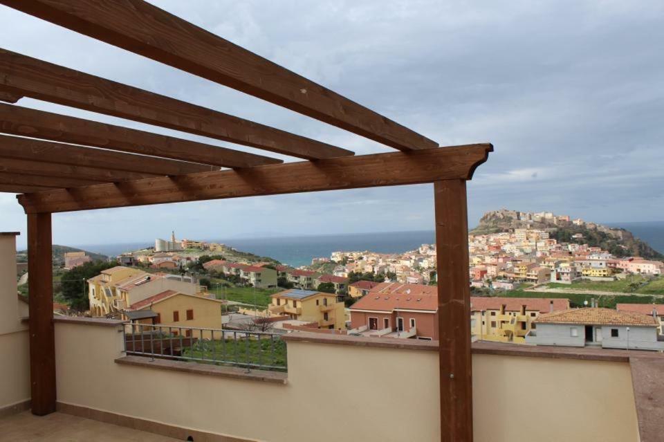 Residence L'Incanto Attici Кастельсардо Екстер'єр фото